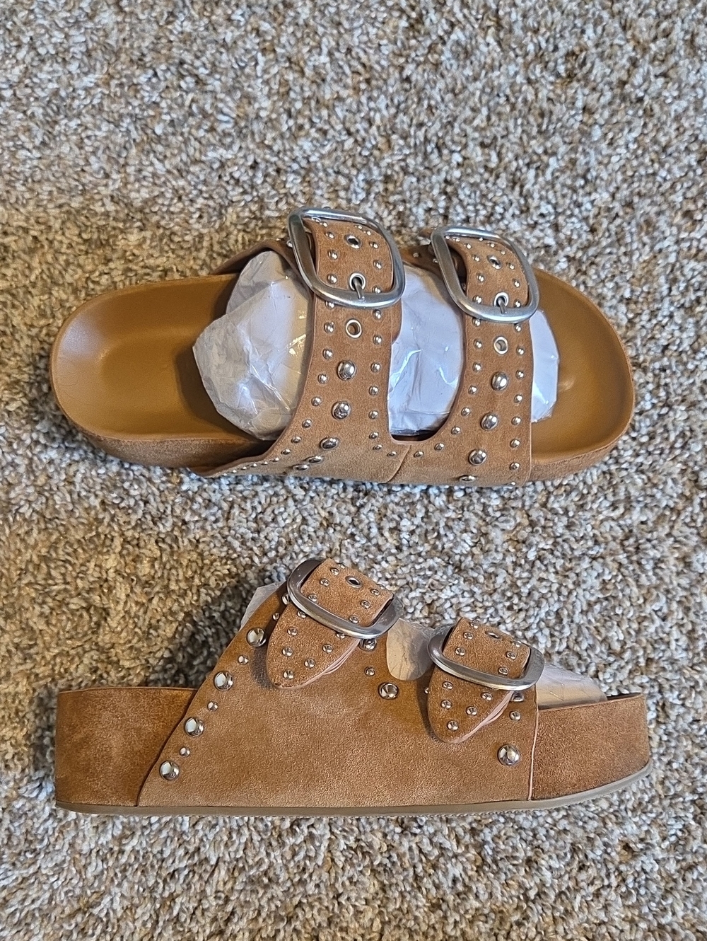 MARC FISHER Sayge Studded Suede Footbed Sandal